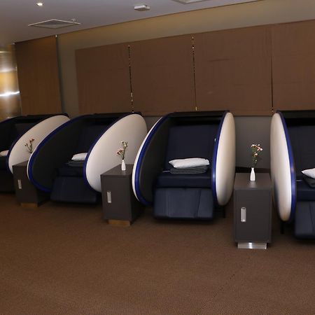 Hotel Aviserv Lounge Bombaj Exteriér fotografie